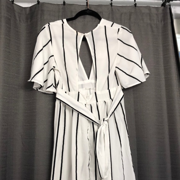 Size M Maxi romper - Picture 3 of 4